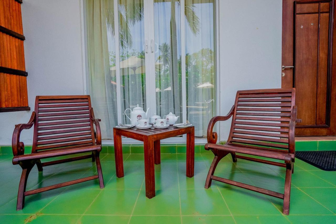 Hotel Tamarind Tree Tissamaharama Exterior photo