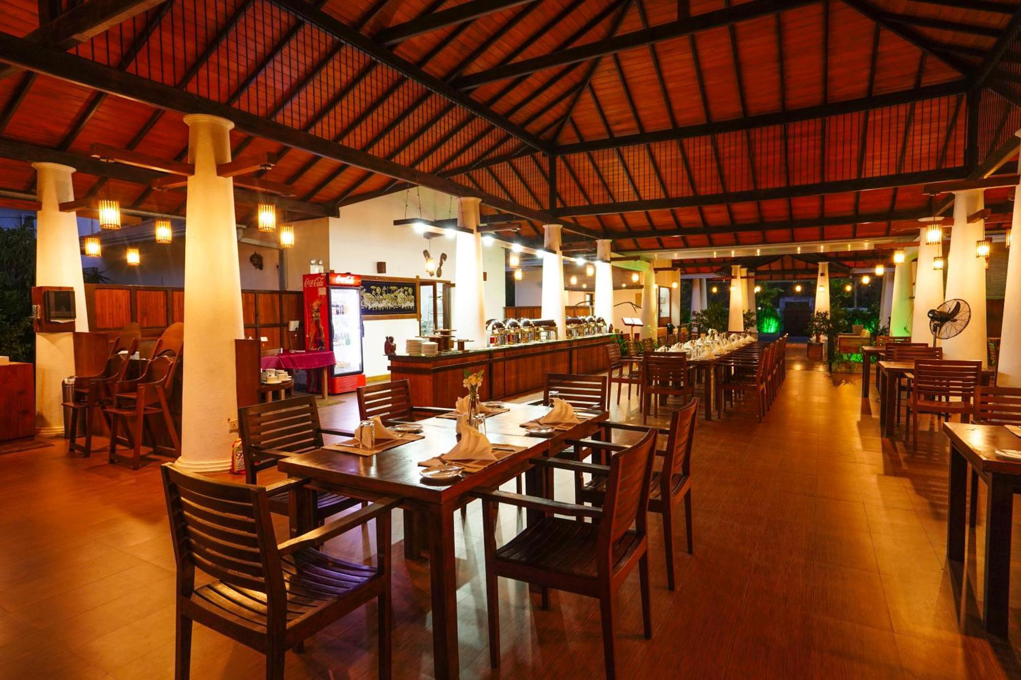 Hotel Tamarind Tree Tissamaharama Exterior photo