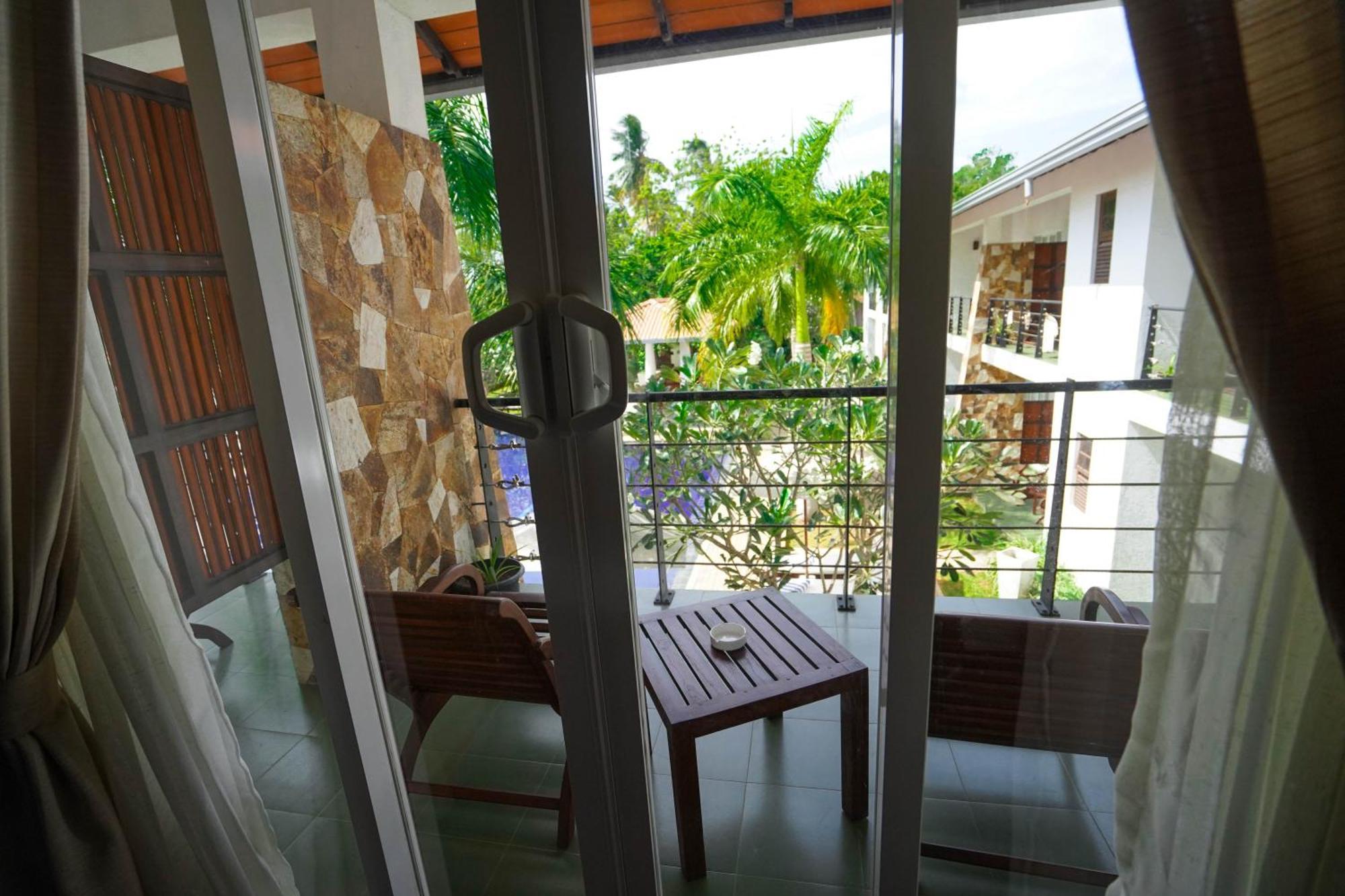 Hotel Tamarind Tree Tissamaharama Exterior photo